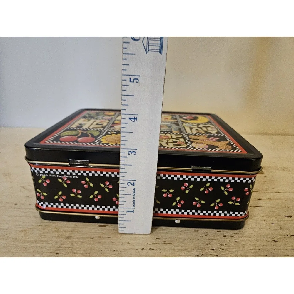 Mary Englebreit Vintage Lunch Box Love Home Family Friends Discontinued Metal - Picture 8 of 8